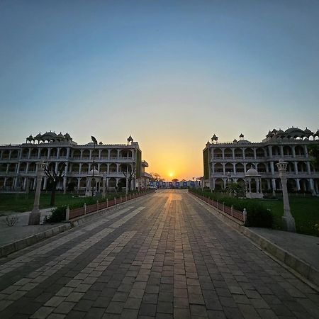 The Mewar Palace And Resort Shivpuri  Exterior photo